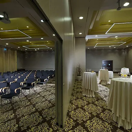 Hotel Exe Lev 4*