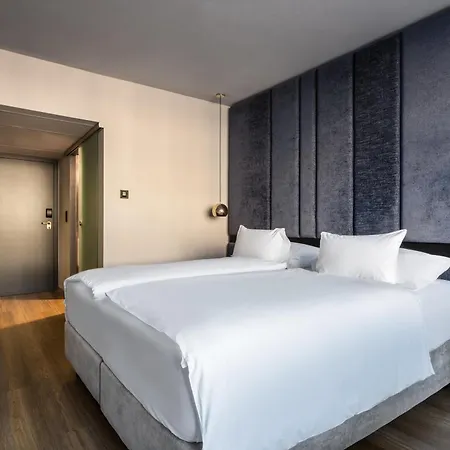 Exe Lev Otel Ljubljana