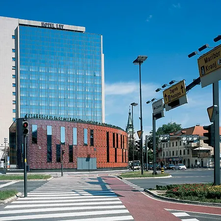 Exe Lev Hotel