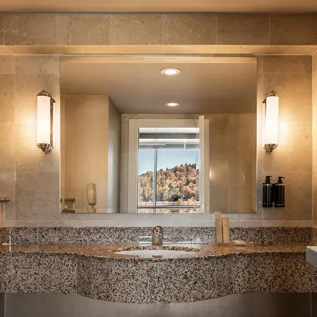 Exe Lev Hotel